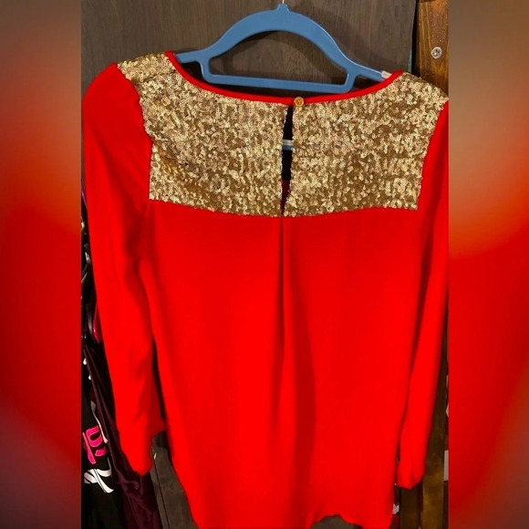 Gianni Bini red sheer sequin blouse, small, new condition - Picture 3 of 5